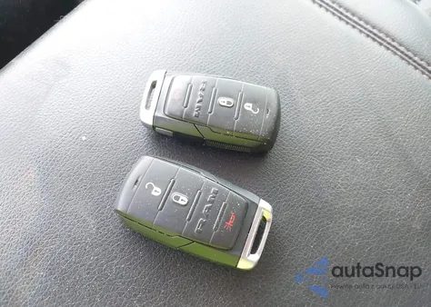 2019 Ram 1500 Tradesman 4X4 6'4 Box из США, поврежденный, VIN 1C6SRFCT7KN597796